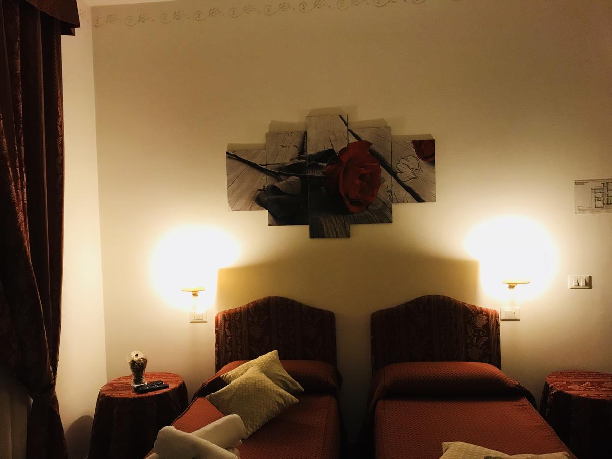 Lady Rose Bed & Breakfast Pisa Exterior foto